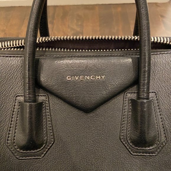 LIKE NEW! Givenchy Antigona Grained Calf Med Duffle Black - Picture 4 of 6